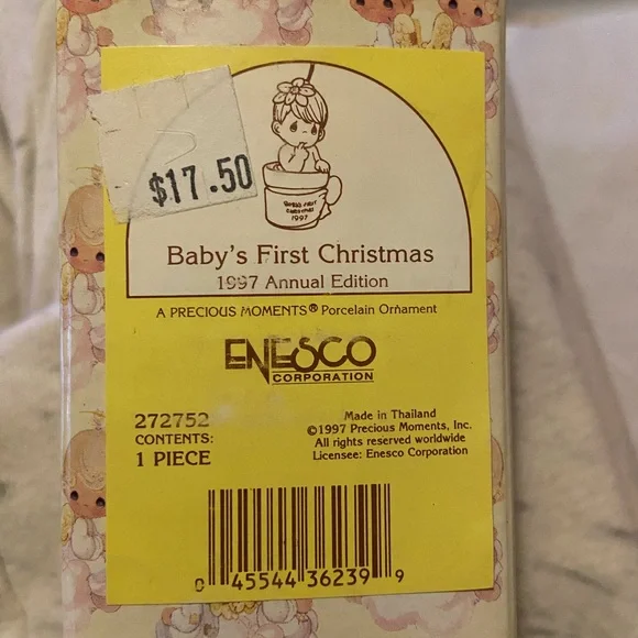 Baby’s 1st Christmas - 1997 - Picture 3 of 3